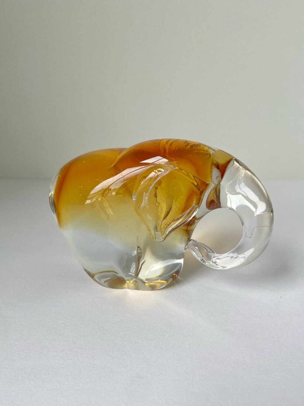 Art Glass Elephant Figurine Modern Clear Glass Paperweight Decor - Picture 9 of 9